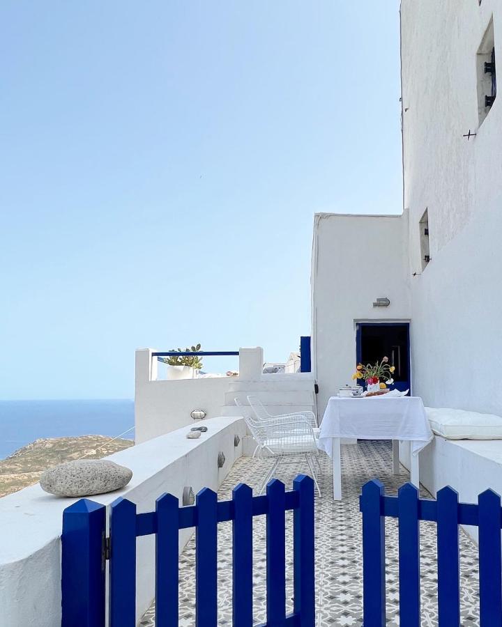 Serifos White Exterior photo